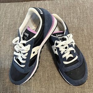 Saucony Women's Sneakers - Navy, Black, and White